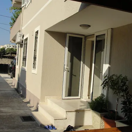 Apartment Kulla E Vekut *