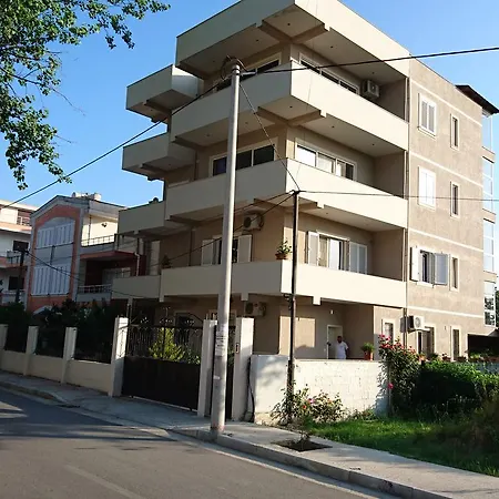 Kulla E Vekut * Durres