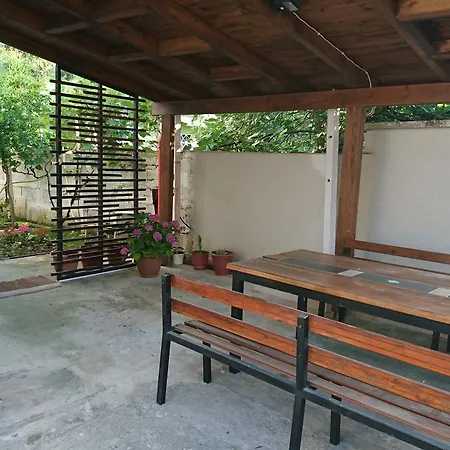 Kulla E Vekut Apartment *