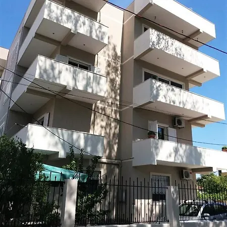 Kulla E Vekut * Durrës